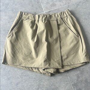Carbon 38Olive Women's Skort - NWOT